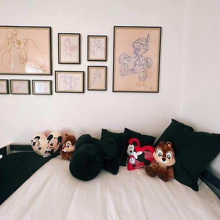 Cosy Penthouse - Large Balconies With Views - 5Min Disneyland เซร์ริส ภายนอก รูปภาพ