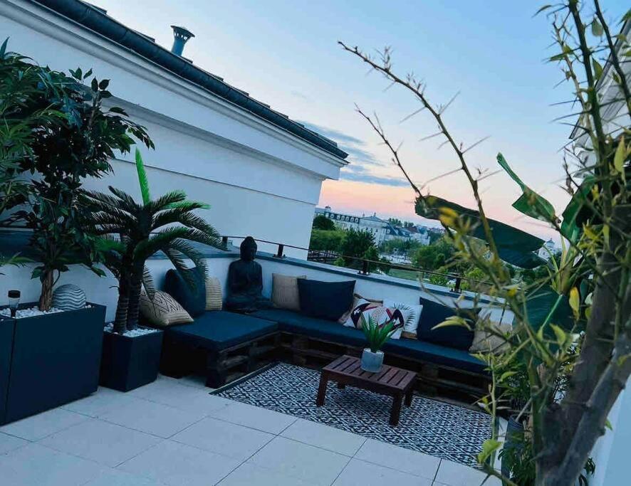 Cosy Penthouse - Large Balconies With Views - 5Min Disneyland เซร์ริส ภายนอก รูปภาพ