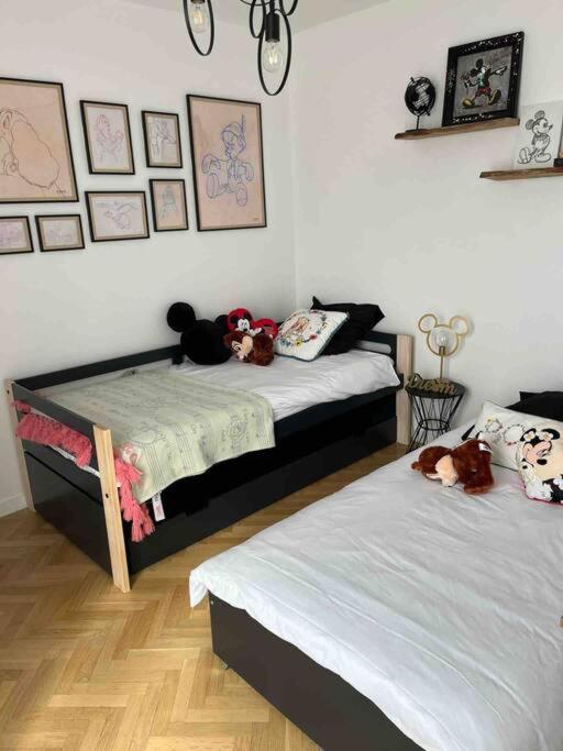Cosy Penthouse - Large Balconies With Views - 5Min Disneyland เซร์ริส ภายนอก รูปภาพ